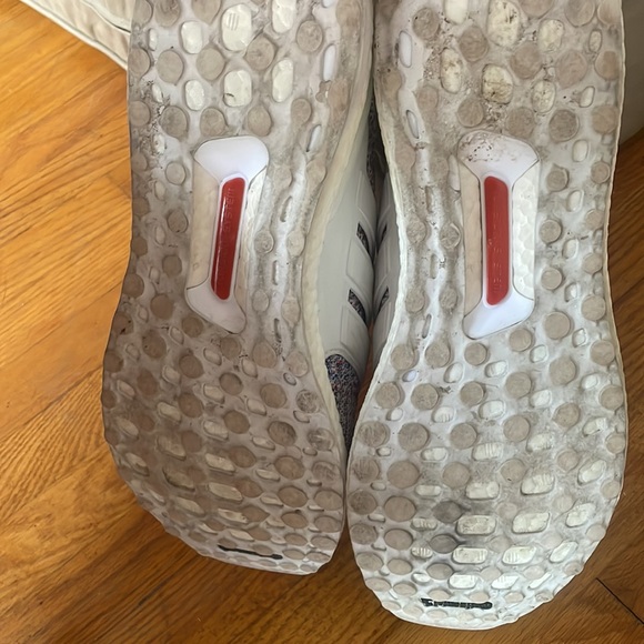 adidas UltraBoost Cloud White Multi Color - Picture 5 of 5